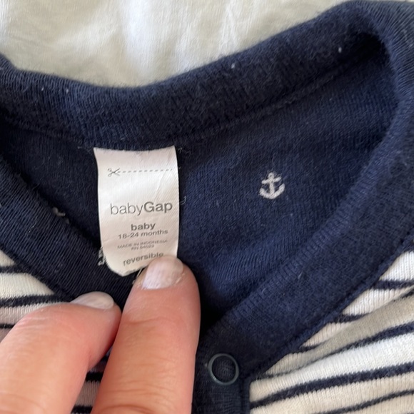 Gap Baby First Favorites Cotton Reversible Two-Piece Outfit Set - Picture 7 of 15